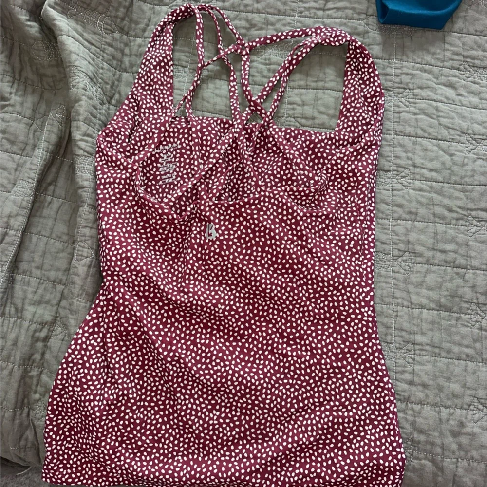 BuffBunny Revolution Tank - Picture 2 of 2